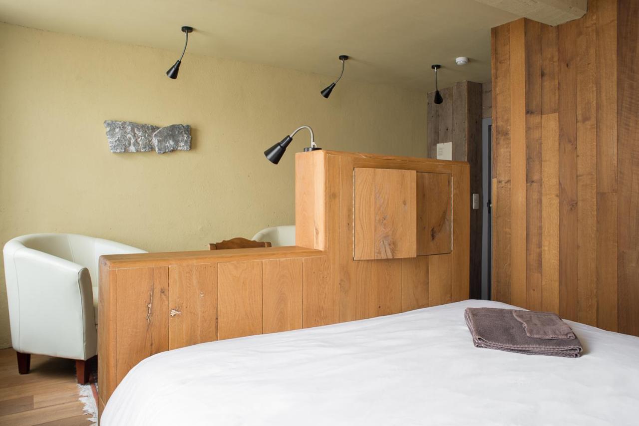 Poeziehotel Surplace - 15 Min Van Pairi Daiza & Industriezone Ghislenghien Bever Εξωτερικό φωτογραφία